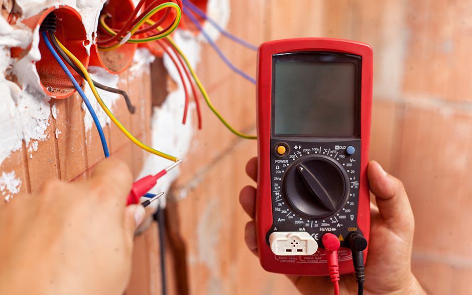 électricien dans le bâtiment Paris 15